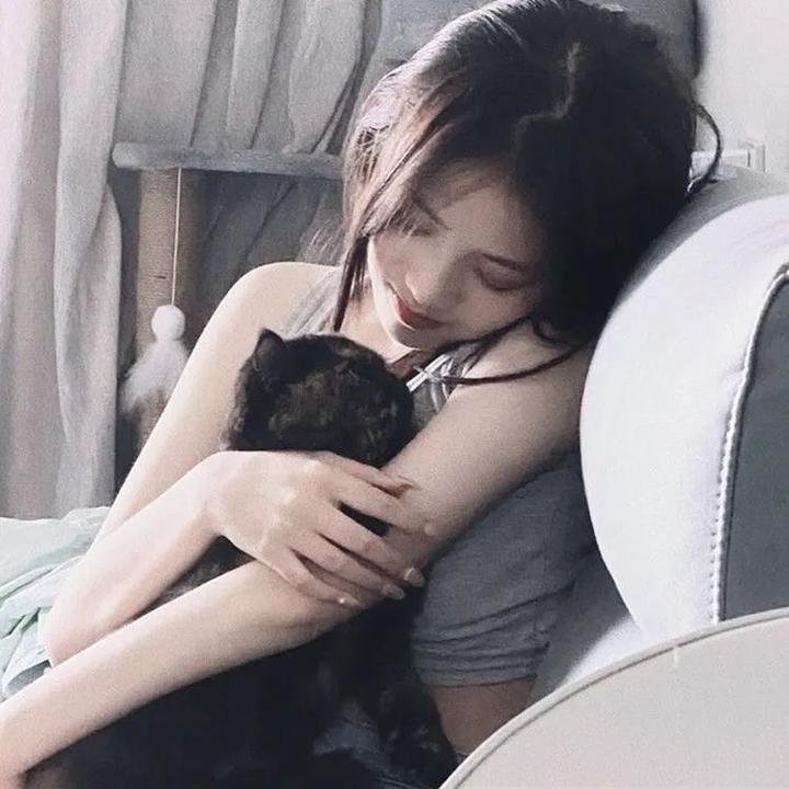 我的麻烦室友海报